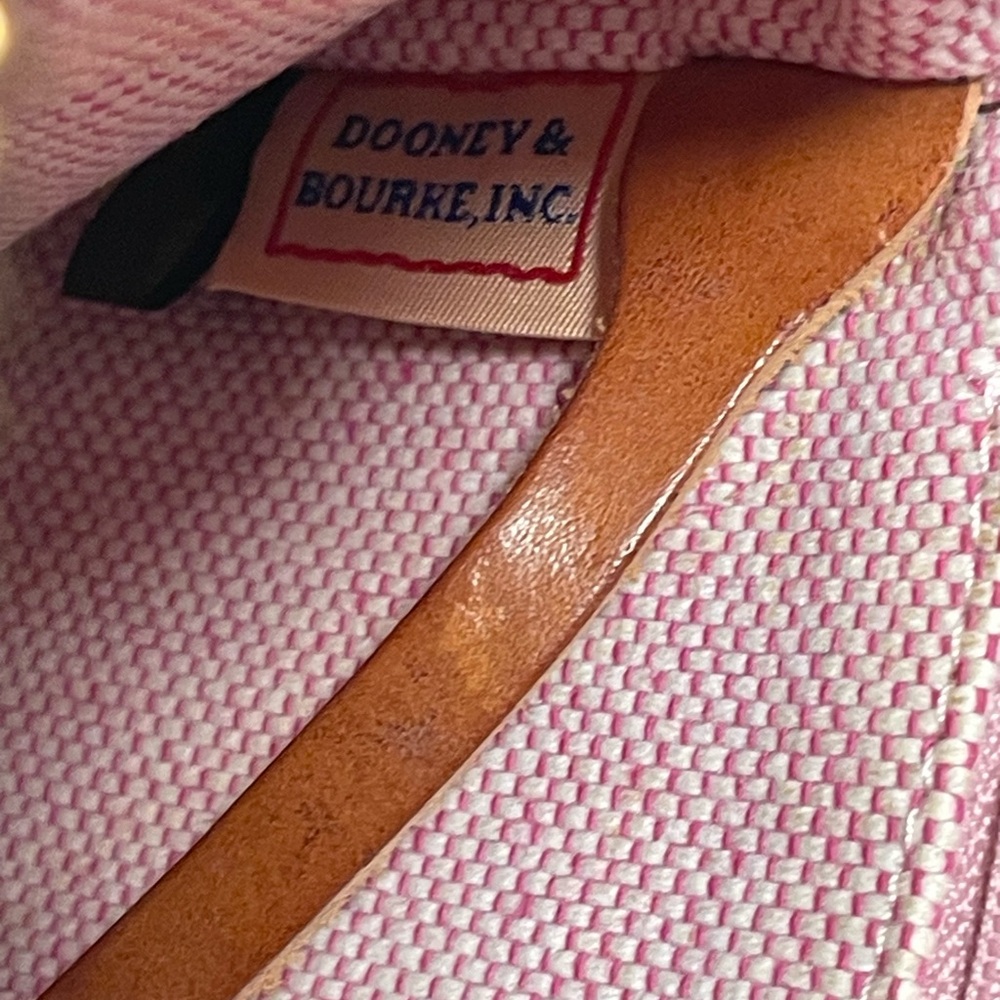 Dooney & Bourke Cream and Brown Leather Small Letter Carrier Shoulder Bag EUC - Picture 9 of 16